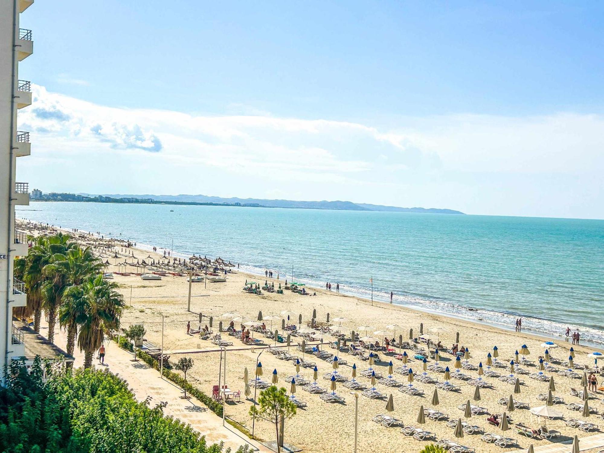 Apartment Lada 756 Durrës Esterno foto